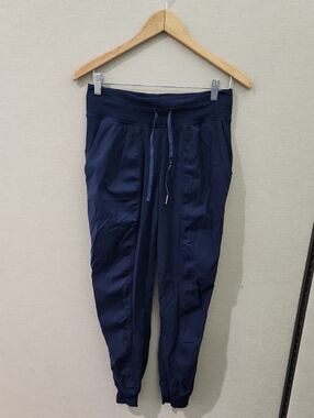 Lululemon Joggers Size 6